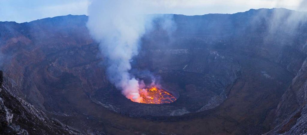 Guide to hike Nyiragongo Volcano